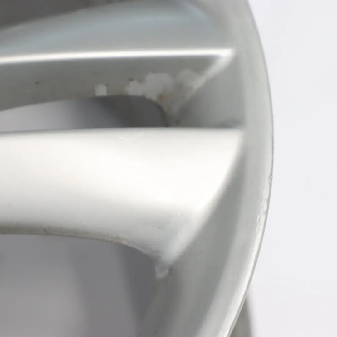 llanta de aleación plata de doble radio 17 "7.5J ET:36 para Mercedes C209 con número de pieza A2094014102 Mercedes C209 llanta de aleación plata de doble radio 17 "7.5J ET:36 - SKU A2094014102 - Número de pieza A2094014102