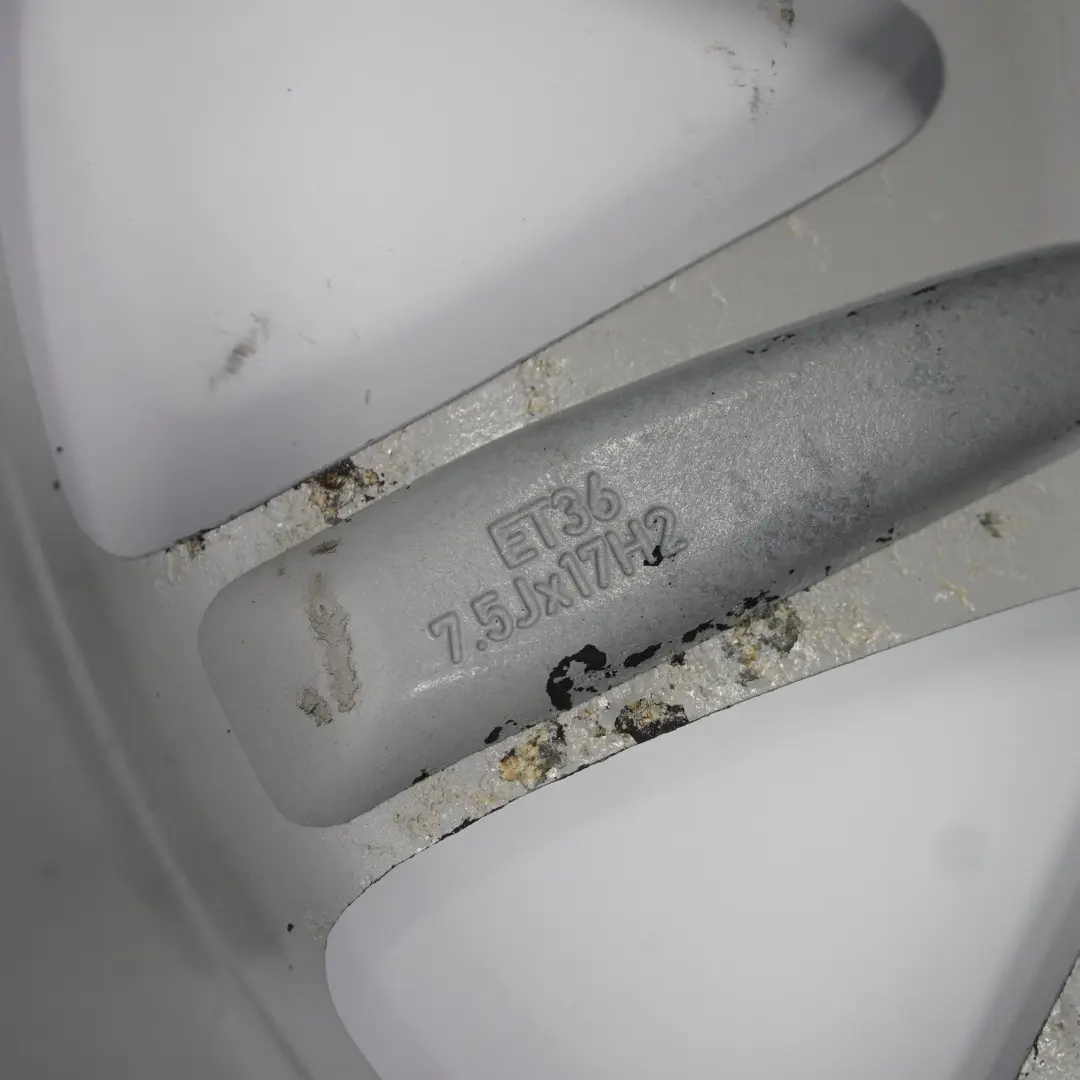 Argento Cerchio in lega a doppie razze 17" 7.5J ET:36 per Mercedes C209 con numero di parte A2094014402 Mercedes C209 Argento Cerchio in lega a doppie razze 17" 7.5J ET:36 - SKU A2094014402-1 - Numero di parte A2094014402