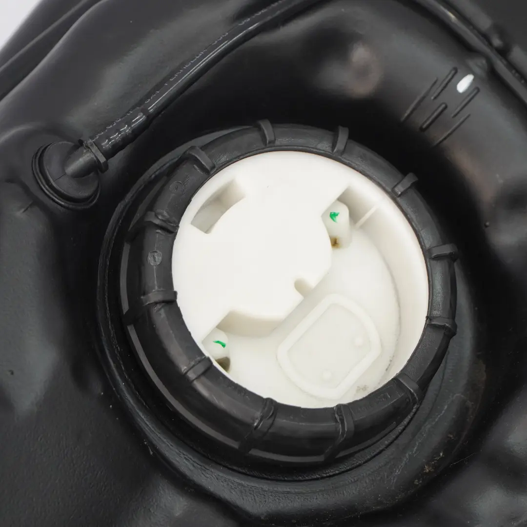  Depósito de combustible Mercedes W203 C209 Kompressor Gasolina Depósito 62L - SKU A2094700601 - Número de pieza A2094700601