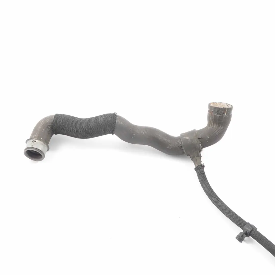 M113 Przewód Wąż Rura Wody Chłodnicy do Mercedes W203 o numerze A2095010682 Mercedes W203 M113 Przewód Wąż Rura Wody Chłodnicy - SKU A2095010682 - Numer Części A2095010682