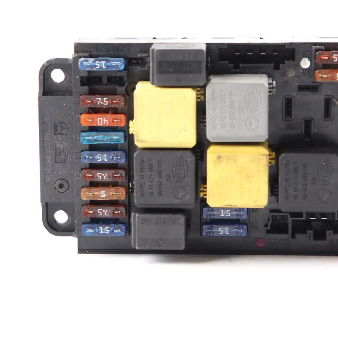 Fuse Box Mercedes W203 W209 Front Relay Control Unit Module SAM to with Part number A2095451101 Fuse Box Mercedes W203 W209 Front Relay Control Unit Module SAM - SKU A2095451101 - Part number A2095451101