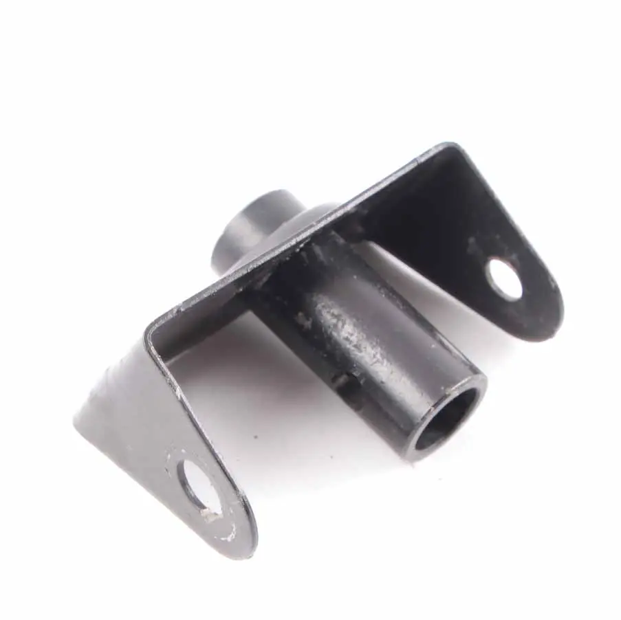 Pare-chocs avant Oeil de remorquage Support fixation pour Mercedes W209 à propos du numéro de pièce A2096201031 Mercedes W209 Pare-chocs avant Oeil de remorquage Support fixation - SKU A2096201031 - Numéro de pièce A2096201031