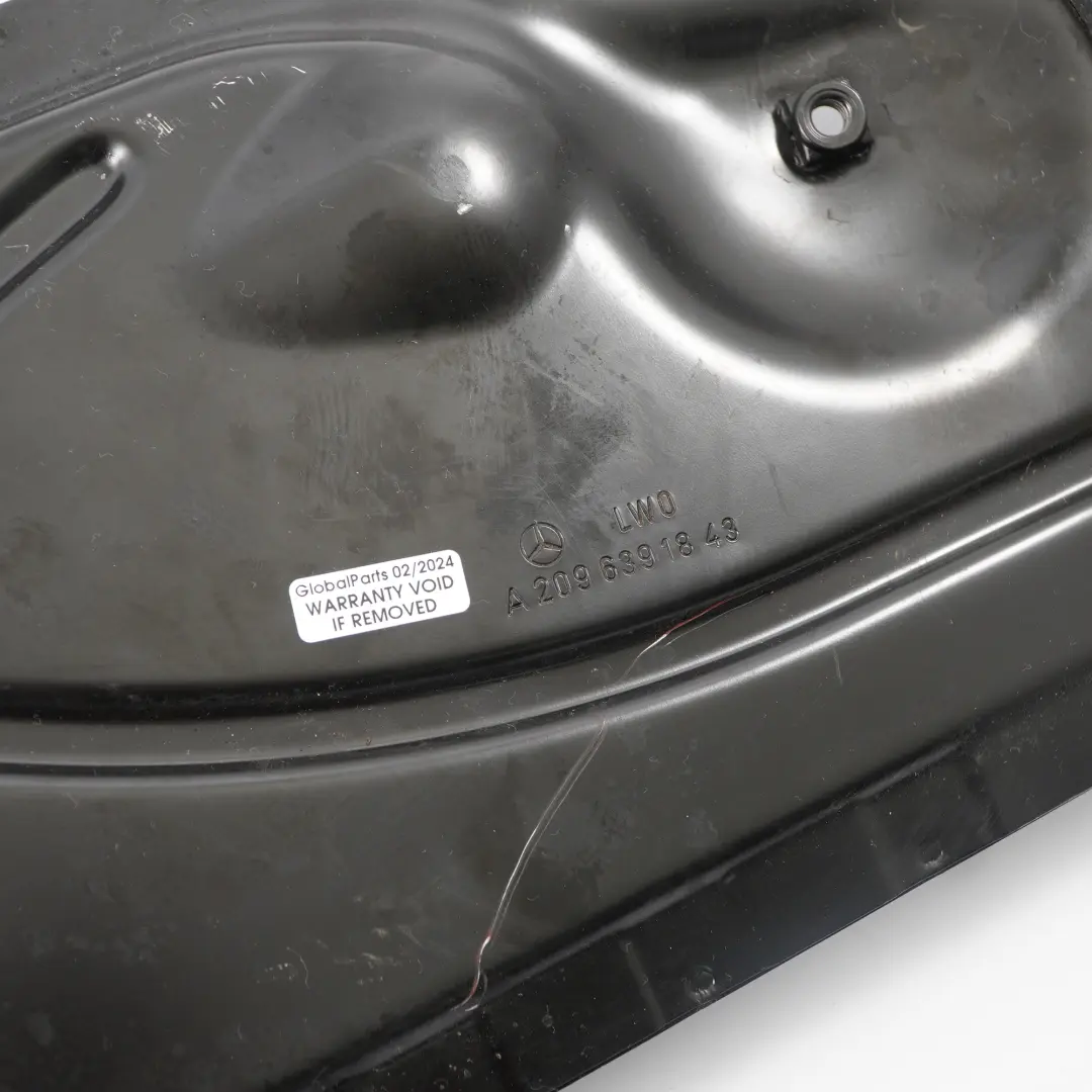 Trasero Derecho Soporte de Refuerzo A2096391743 para Mercedes CLK A209 Convertible con número de pieza A2096391843 Mercedes CLK A209 Convertible Trasero Derecho Soporte de Refuerzo A2096391743 - SKU A2096391843 - Número de pieza A2096391843