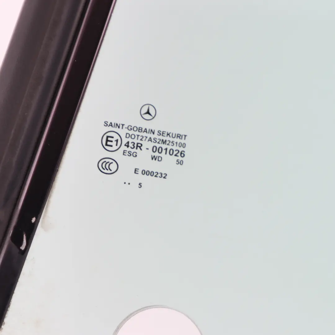 Szyba Boczna Drzwi Lewy Tył Tylna AS2 do Mercedes W209 o numerze A2096700310 Mercedes W209 Szyba Boczna Drzwi Lewy Tył Tylna AS2 - SKU A2096700310 - Numer Części A2096700310