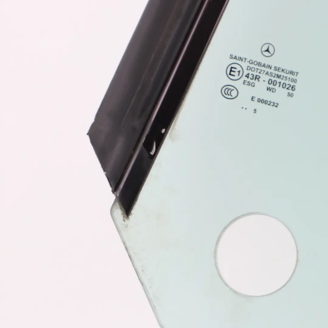 Vitre de Quartier Arrière Gauche AS2 pour Mercedes W209 Cabriolet à propos du numéro de pièce A2096700310 Mercedes W209 Cabriolet Vitre de Quartier Arrière Gauche AS2 - SKU A2096700310 - Numéro de pièce A2096700310