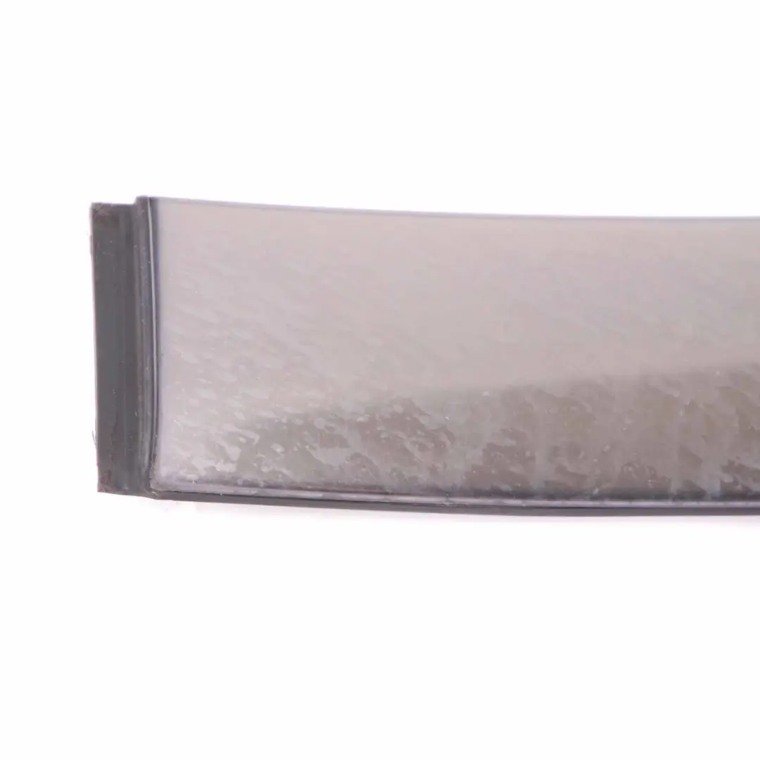 Pannello rivestimento del parabrezza Striscia superiore per Mercedes A209 con numero di parte A2096700722 Mercedes A209 Pannello rivestimento del parabrezza Striscia superiore - SKU A2096700722 - Numero di parte A2096700722