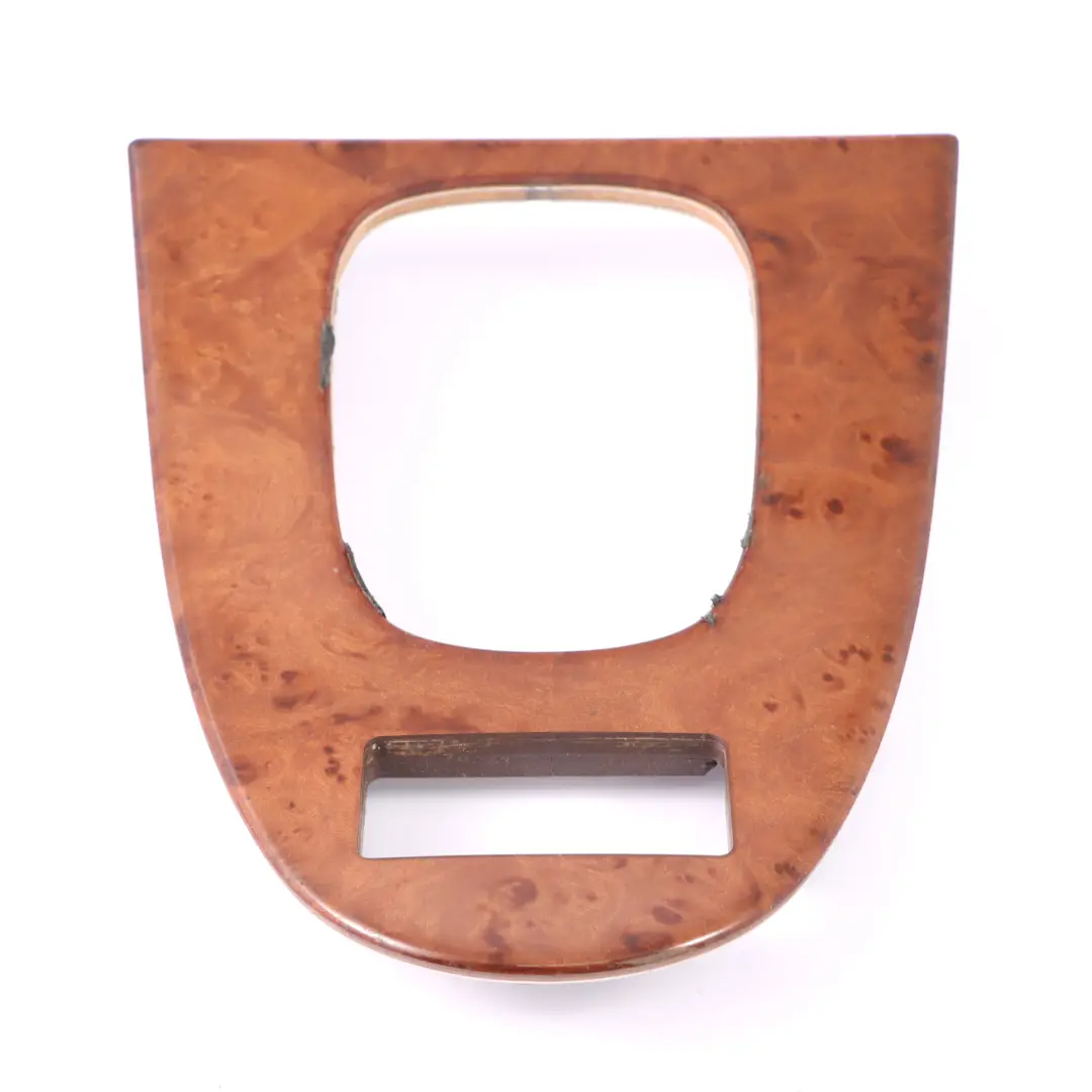 Console Centrale Cache levier de vitesse Bois Noyer Racine pour Mercedes A209 à propos du numéro de pièce A2096800382 Mercedes A209 Console Centrale Cache levier de vitesse Bois Noyer Racine - SKU A2096800382 - Numéro de pièce A2096800382