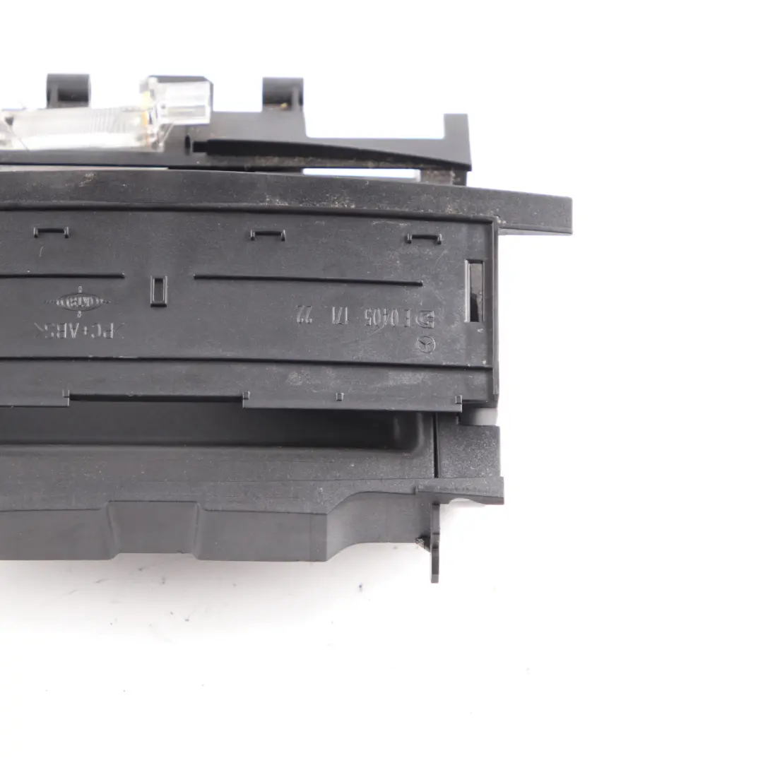 Console Centrale Vassoio Portacenere Anteriore per Mercedes CLK W209 con numero di parte A2096800550 Mercedes CLK W209 Console Centrale Vassoio Portacenere Anteriore - SKU A2096800550-1 - Numero di parte A2096800550