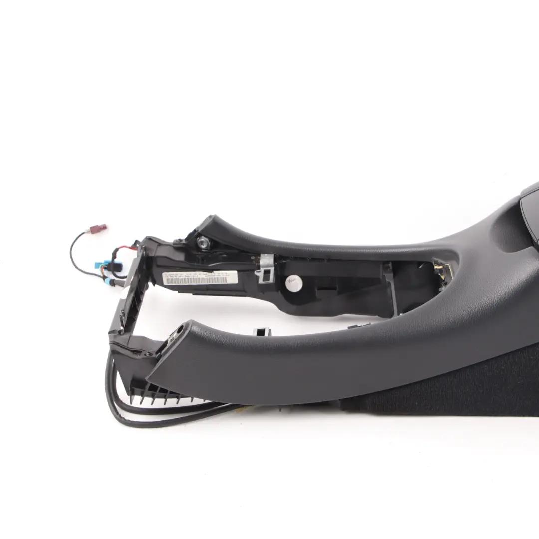 Console Centrale Accoudoir Garniture de Rangement Noir pour Mercedes W209 à propos du numéro de pièce A2096803350 Mercedes W209 Console Centrale Accoudoir Garniture de Rangement Noir - SKU A2096803350 - Numéro de pièce A2096803350