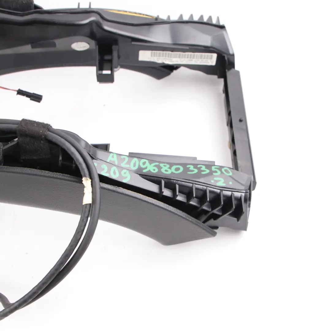 Mercedes W209 Consola Central Apoyabrazos Almacenamiento Trim Negro - SKU A2096803350 - Número de pieza A2096803350