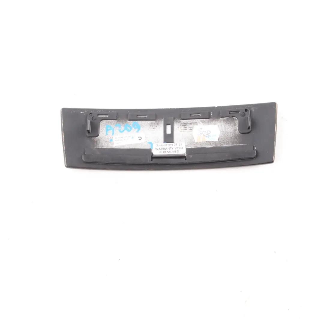Ablagefach Aschenbecher Mittelkonsole für Mercedes CLK C209 W209 mit Teilenummer A2096804707 Mercedes CLK C209 W209 Ablagefach Aschenbecher Mittelkonsole - SKU A2096804707 - Teilenummer A2096804707
