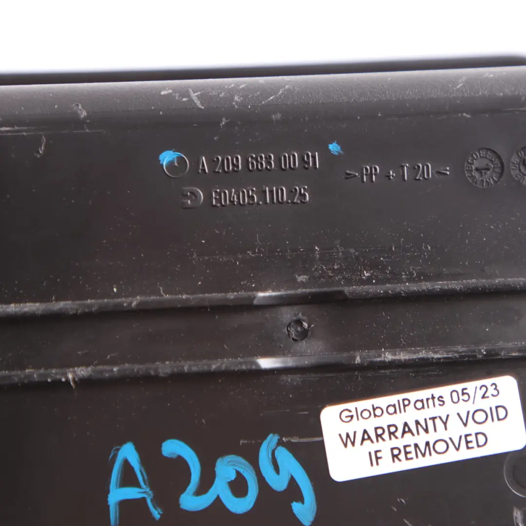 Schowek Podłokietnika do Mercedes W209 o numerze A2096830091 Mercedes W209 Schowek Podłokietnika - SKU A2096830091 - Numer Części A2096830091