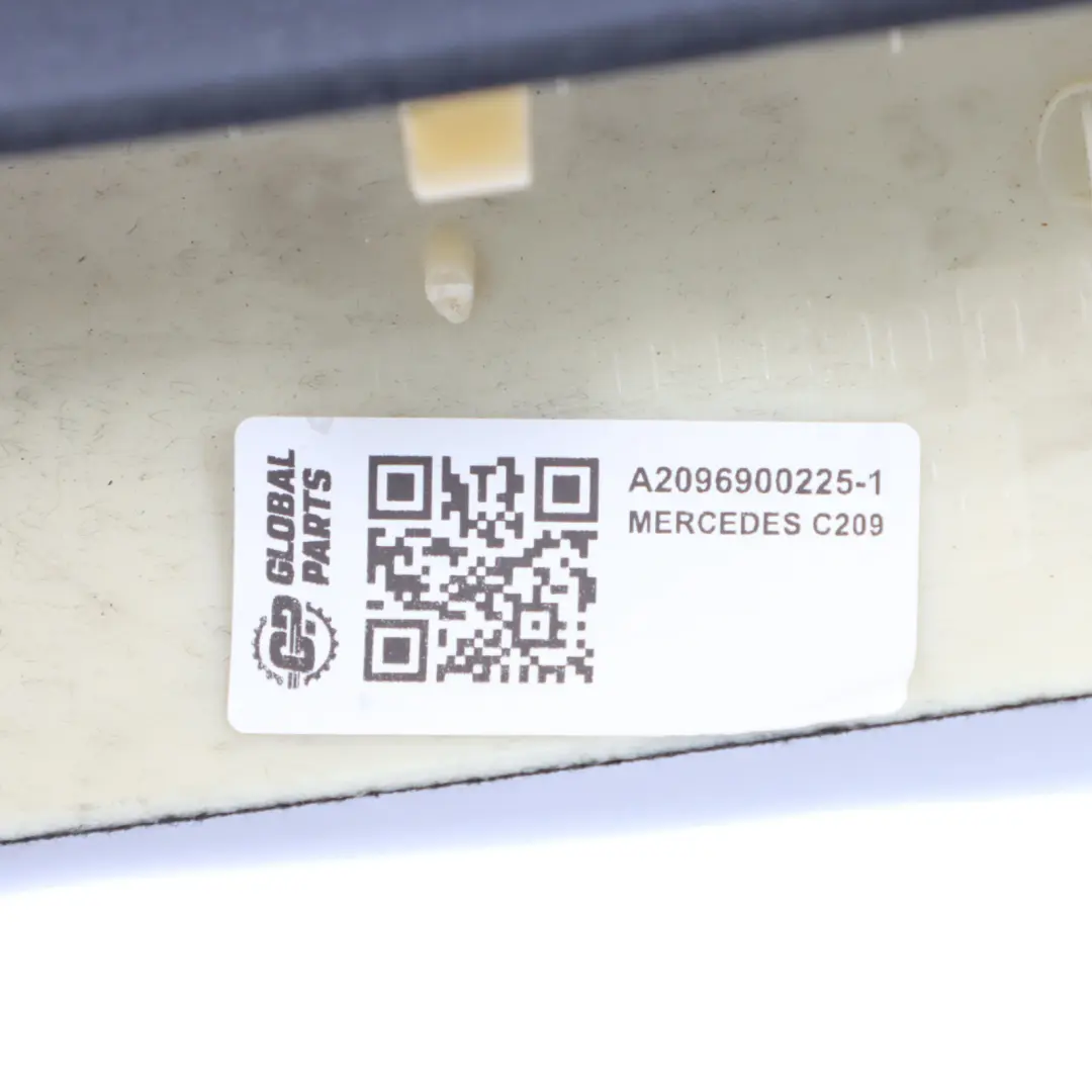 Osłona Słupka Prawego do Mercedes C209 W209 o numerze A2096900225 Mercedes C209 W209 Osłona Słupka Prawego - SKU A2096900225-1 - Numer Części A2096900225