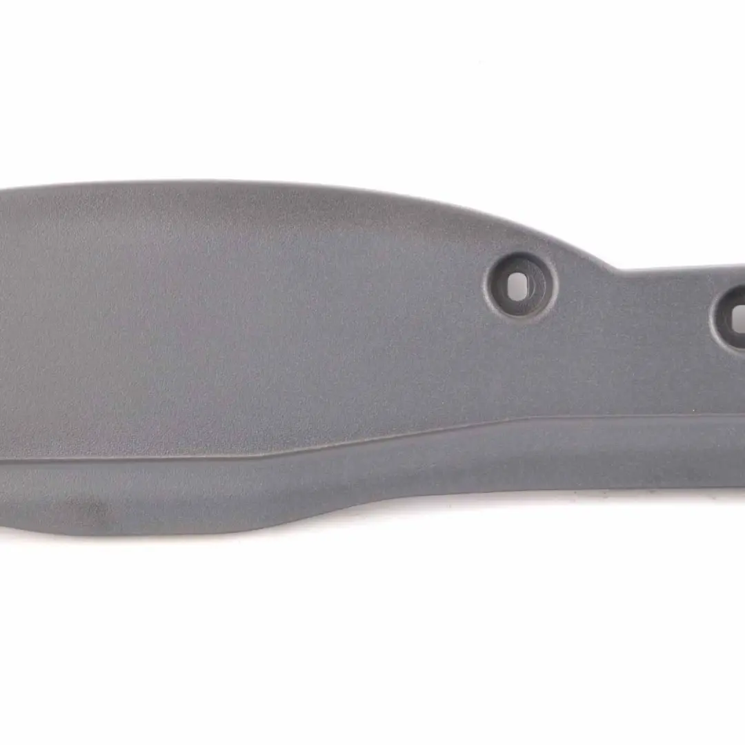 Bordo carico bagagliaio Pannello rivestimento grigio per Mercedes A209 con numero di parte A2096900276 Mercedes A209 Bordo carico bagagliaio Pannello rivestimento grigio - SKU A2096900276 - Numero di parte A2096900276