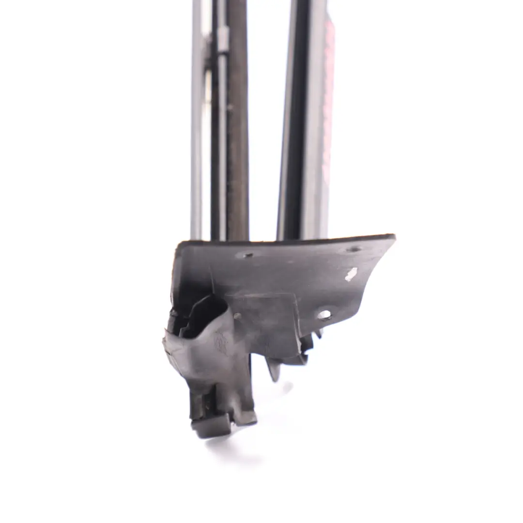 CLK-Class C209 Anteriore destro Finestrino Striscia di rivestimento per Mercedes con numero di parte A2096900280 Mercedes CLK-Class C209 Anteriore destro Finestrino Striscia di rivestimento - SKU A2096900280 - Numero di parte A2096900280