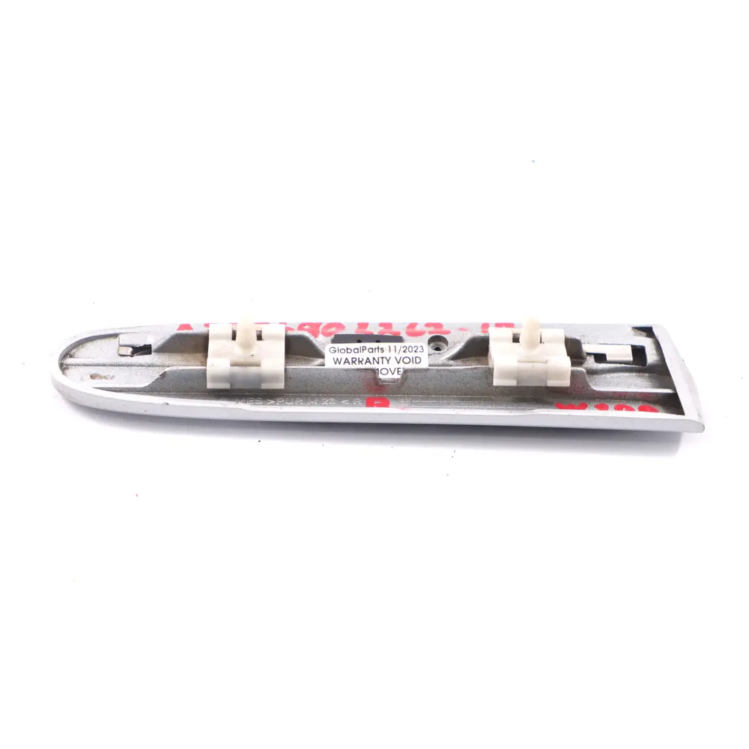 Mercedes CLK C209 Moulure Aile Avant Droite Argent Iridium - SKU A2096902262-IRS - Numéro de pièce A2096902262