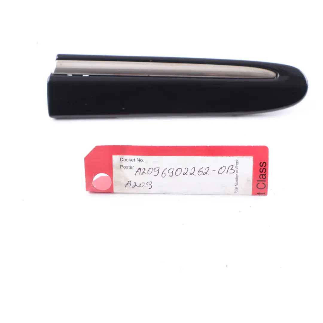 Modanatura Anteriore Destra Nero Ossidiana 197 per Mercedes CLK C209 con numero di parte A2096902262 Mercedes CLK C209 Modanatura Anteriore Destra Nero Ossidiana 197 - SKU A2096902262-OB1 - Numero di parte A2096902262