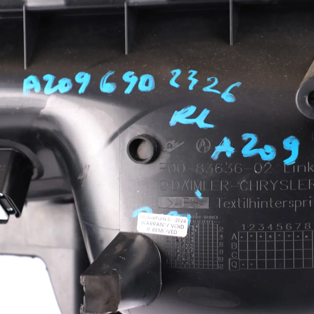 Mercedes A209 Seitliche Verkleidung Hinten Links Splatte Abdeckung Stoff - SKU A2096902326 - Teilenummer A2096902326