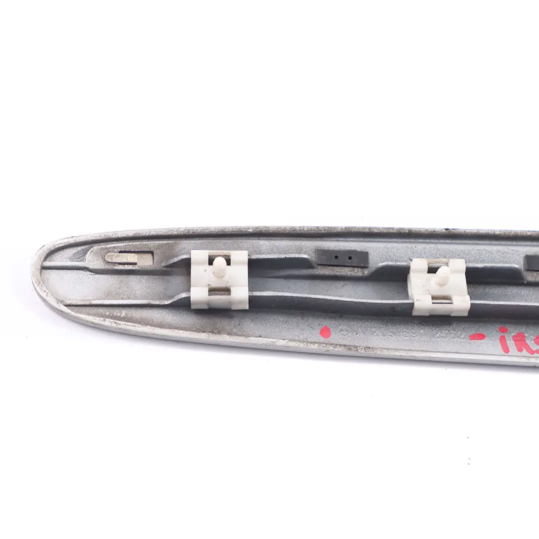 Mercedes C209 Modanatura Quartiere Posteriore Sinistro Argento - SKU A2096902562-IRS - Numero di parte A2096902562
