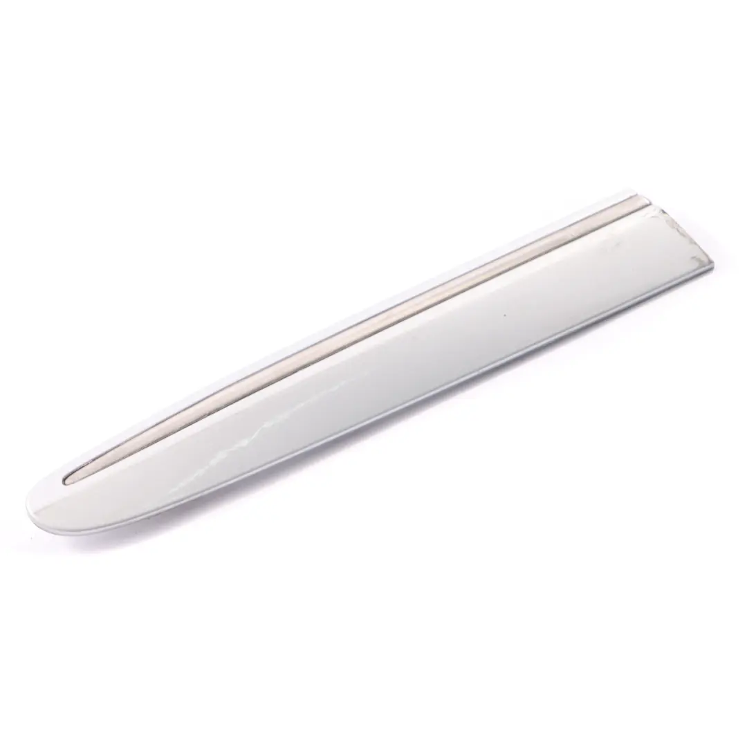 Mercedes C209 Moulure de Quartier Arrière Droite Iridium Argent - SKU A2096902662-IRS - Numéro de pièce A2096902662