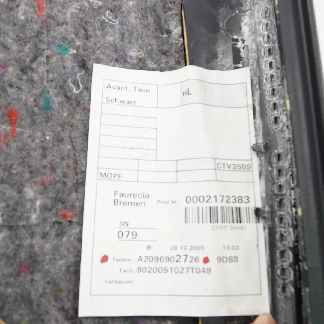 Verkleidung Hinten Links Leder Schwarz für Mercedes C209 mit Teilenummer A2096902726 Mercedes C209 Verkleidung Hinten Links Leder Schwarz - SKU A2096902726 - Teilenummer A2096902726