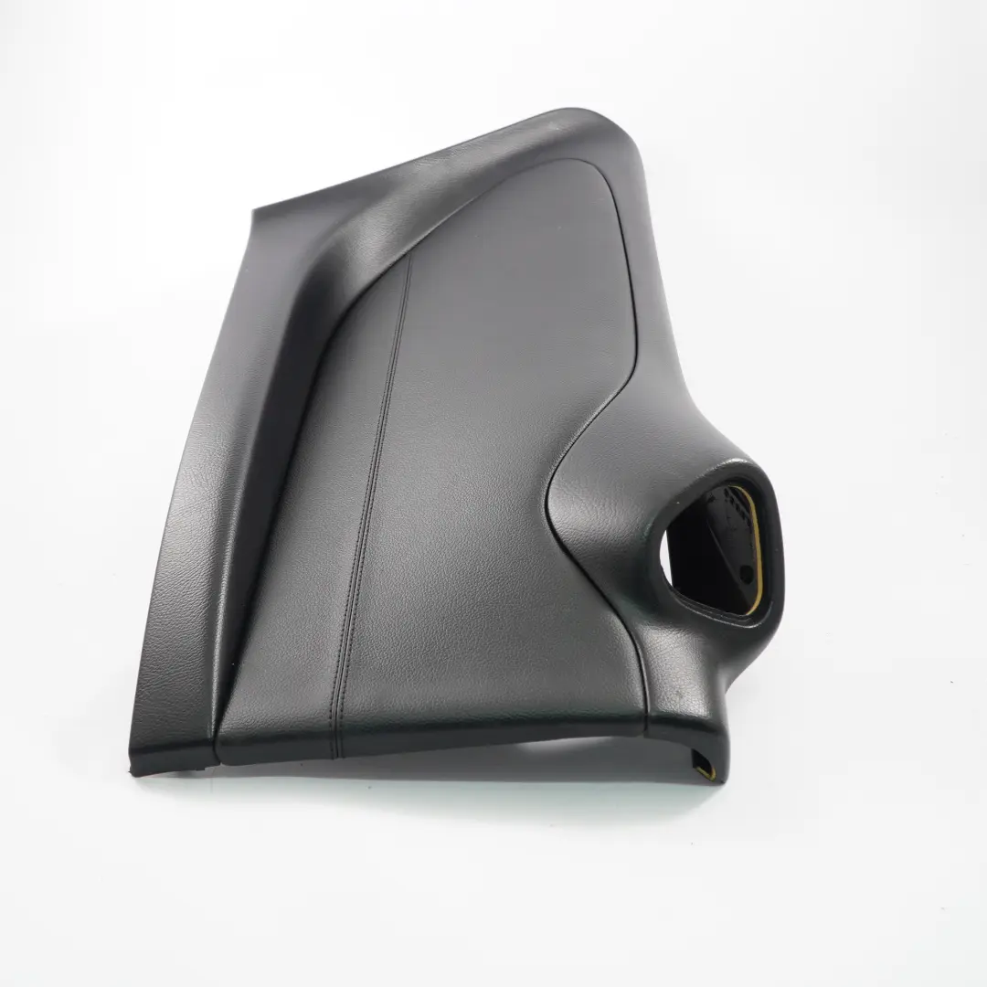 Panneau de garniture latérale arrière gauche Tissu Cuir Noir pour Mercedes CLK C209 à propos du numéro de pièce A2096902726 Mercedes CLK C209 Panneau de garniture latérale arrière gauche Tissu Cuir Noir - SKU A2096902726 - Numéro de pièce A2096902726