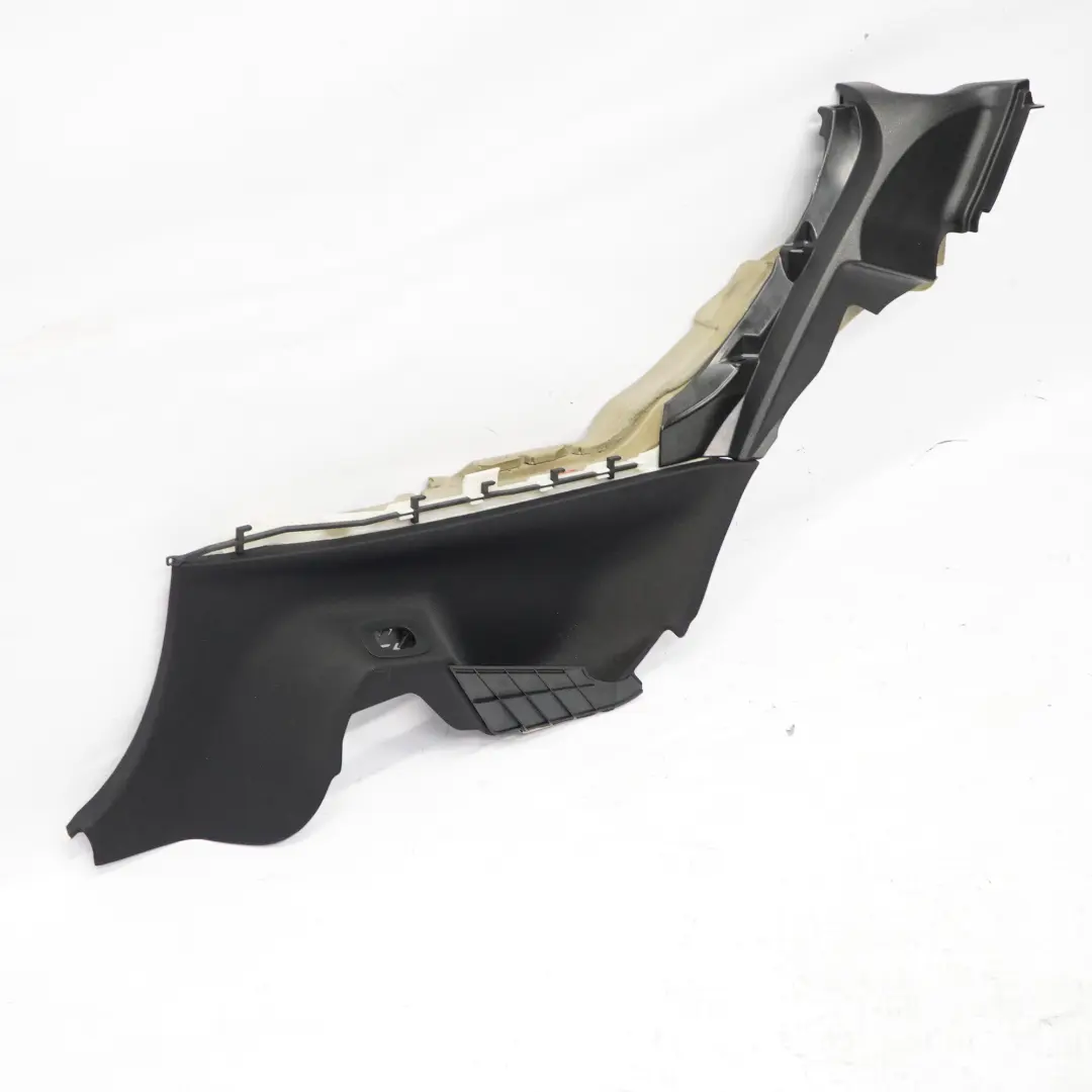 Rivestimento inferiore laterale posteriore destro tessuto nero per Mercedes C209 con numero di parte A2096908025 Mercedes C209 Rivestimento inferiore laterale posteriore destro tessuto nero - SKU A2096908025 - Numero di parte A2096908025
