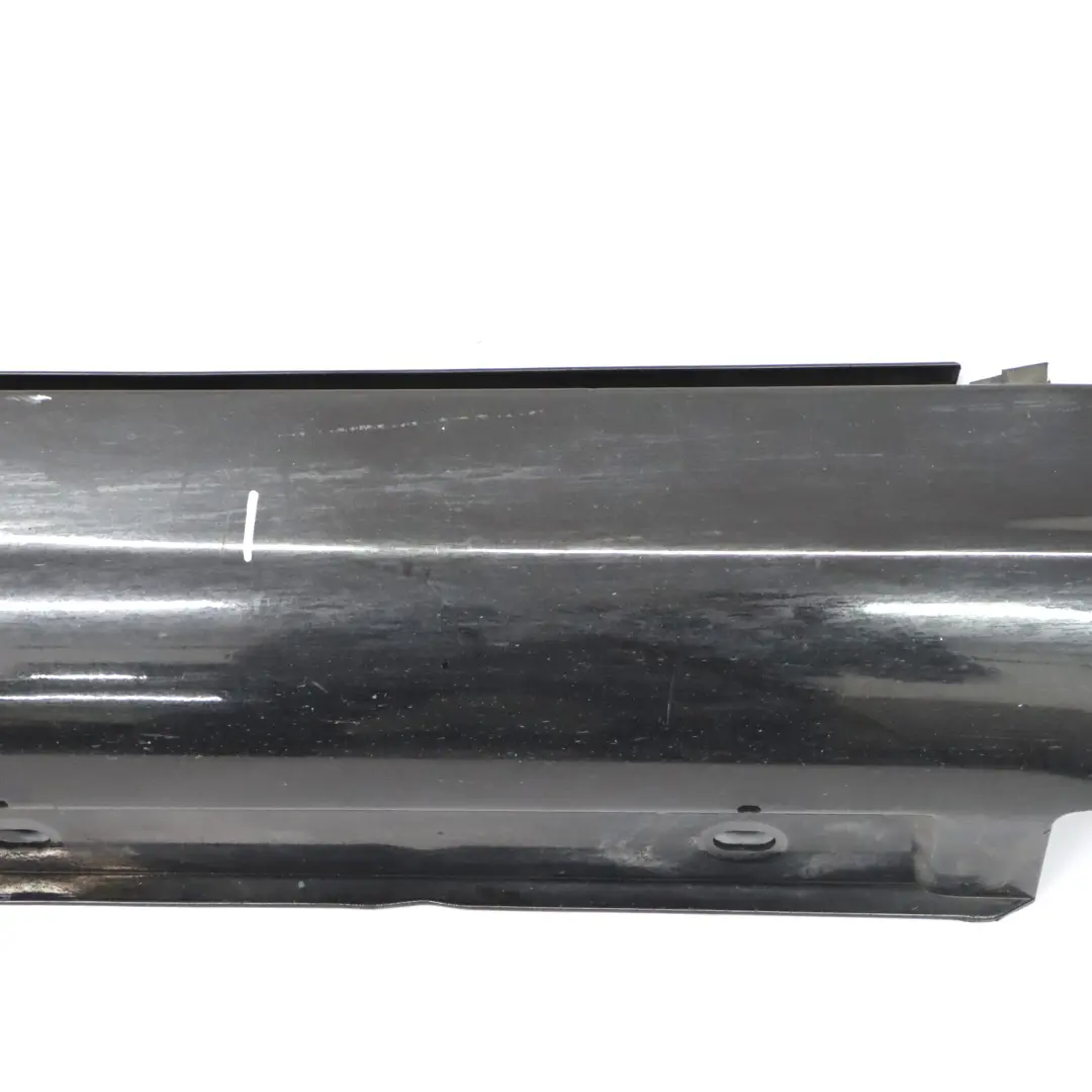 Seitenschweller links Türschwellerabdeckung Obsidian Schwarz - 197 für Mercedes W209 mit Teilenummer A2096980154 Mercedes W209 Seitenschweller links Türschwellerabdeckung Obsidian Schwarz - 197 - SKU A2096980154-OB - Teilenummer A2096980154