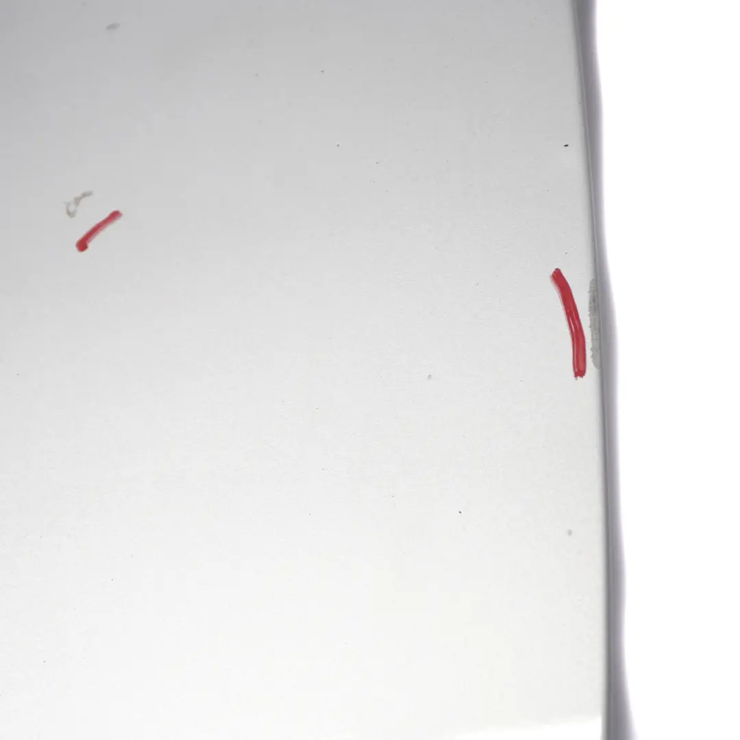 Porta anteriore sinistra Iridium Silver Metallic - 775 per Mercedes CLK W209 con numero di parte A2097200105 Mercedes CLK W209 Porta anteriore sinistra Iridium Silver Metallic - 775 - SKU A2097200105-IRS - Numero di parte A2097200105