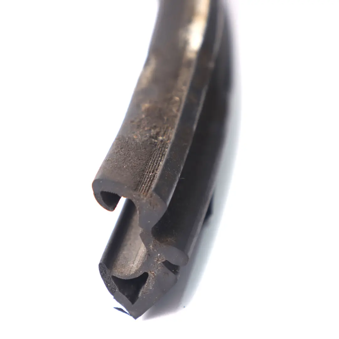 Guarnizione Finestra Porta Anteriore Sinistra Tenuta per Mercedes C209 con numero di parte A2097200154 Mercedes C209 Guarnizione Finestra Porta Anteriore Sinistra Tenuta - SKU A2097200154 - Numero di parte A2097200154