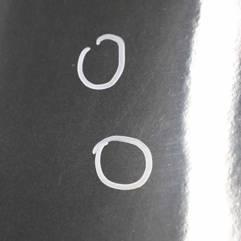 Porta anteriore destra Obsidian Black Metallic - 197 per Mercedes W209 con numero di parte A2097200205 Mercedes W209 Porta anteriore destra Obsidian Black Metallic - 197 - SKU A2097200205-OB1 - Numero di parte A2097200205