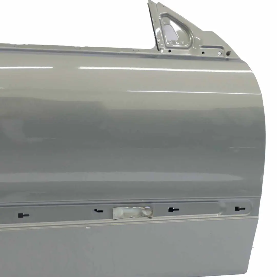 Porta anteriore destra Grigio Perlite metallizzato - 747 per Mercedes W209 con numero di parte A2097200205 Mercedes W209 Porta anteriore destra Grigio Perlite metallizzato - 747 - SKU A2097200205-PGR - Numero di parte A2097200205