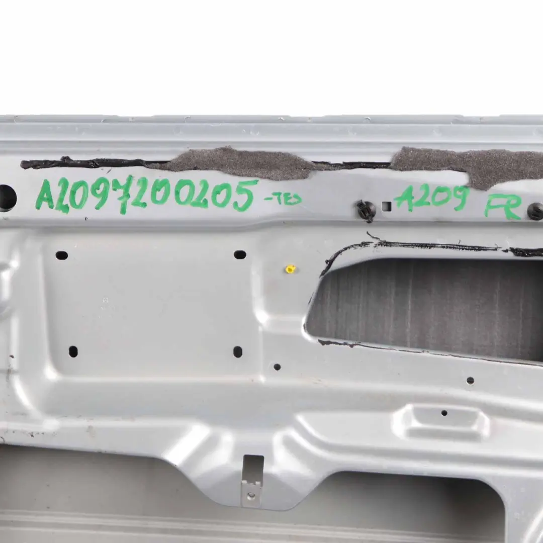Door Front Right O/S Tellurium Silver Metallic - 762 to Mercedes W209 with Part number A2097200205 Mercedes W209 Door Front Right O/S Tellurium Silver Metallic - 762 - SKU A2097200205-TES - Part number A2097200205