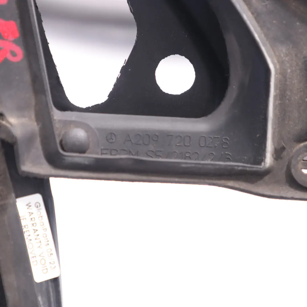 Guarnizione Finestra Porta Anteriore Destra Telaio per Mercedes CLK W209 con numero di parte A2097200278 Mercedes CLK W209 Guarnizione Finestra Porta Anteriore Destra Telaio - SKU A2097200278 - Numero di parte A2097200278