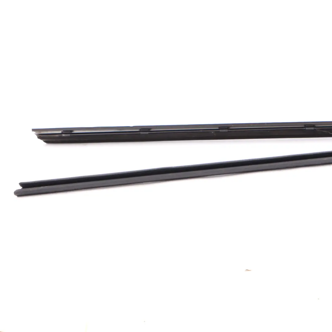 Mercedes A209 Porta Finestra Guarnizione Striscia Anteriore Sinistra - SKU A2097200324 - Numero di parte A2097200324