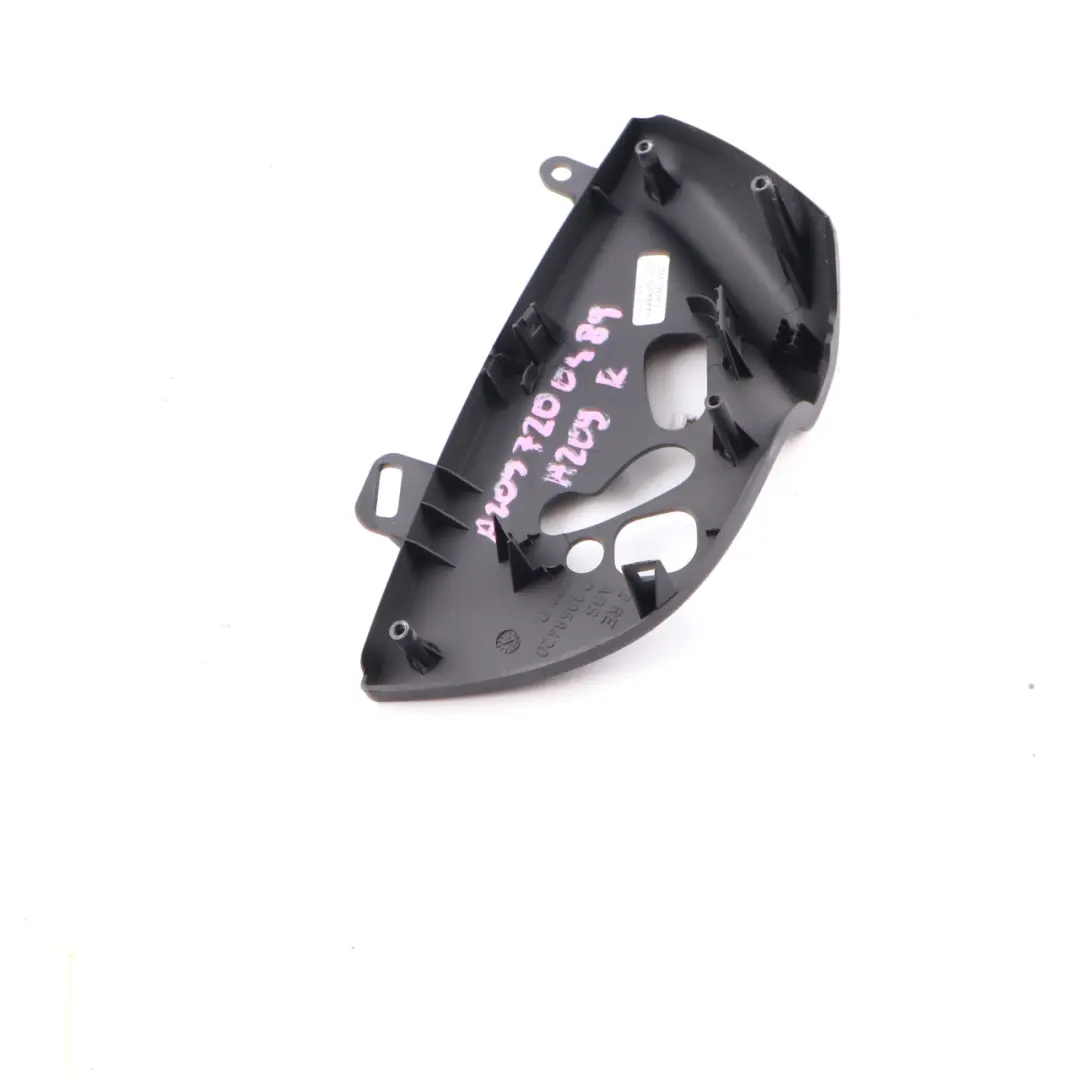 regolazione sedile rivestimento anteriore destro per Mercedes C209 con numero di parte A2097200489 Mercedes C209 regolazione sedile rivestimento anteriore destro - SKU A2097200489 - Numero di parte A2097200489