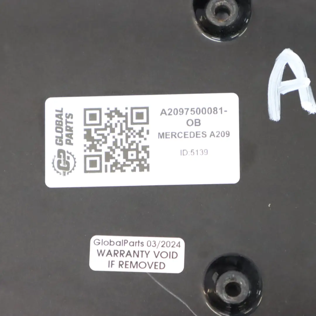 Mercedes CLK C209 Plaque d'immatriculation arrière de coffre Noir Obsidien - 197 - SKU A2097500081-OB - Numéro de pièce A2097500081