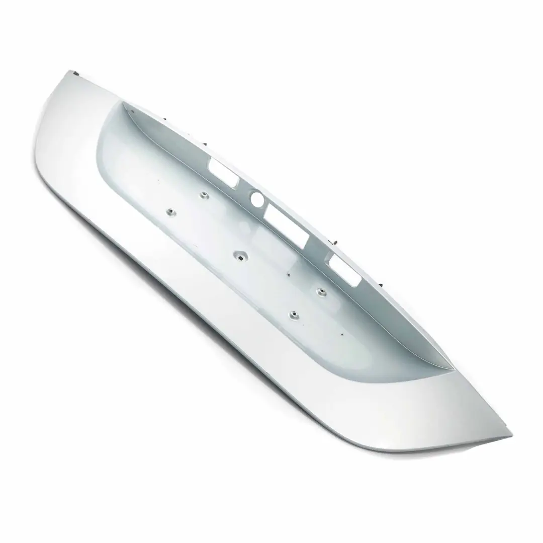 Mercedes C209 Plaque d'immatriculation arrière de coffre Tellurium Silver - 762 - SKU A2097500081-TES - Numéro de pièce A2097500081