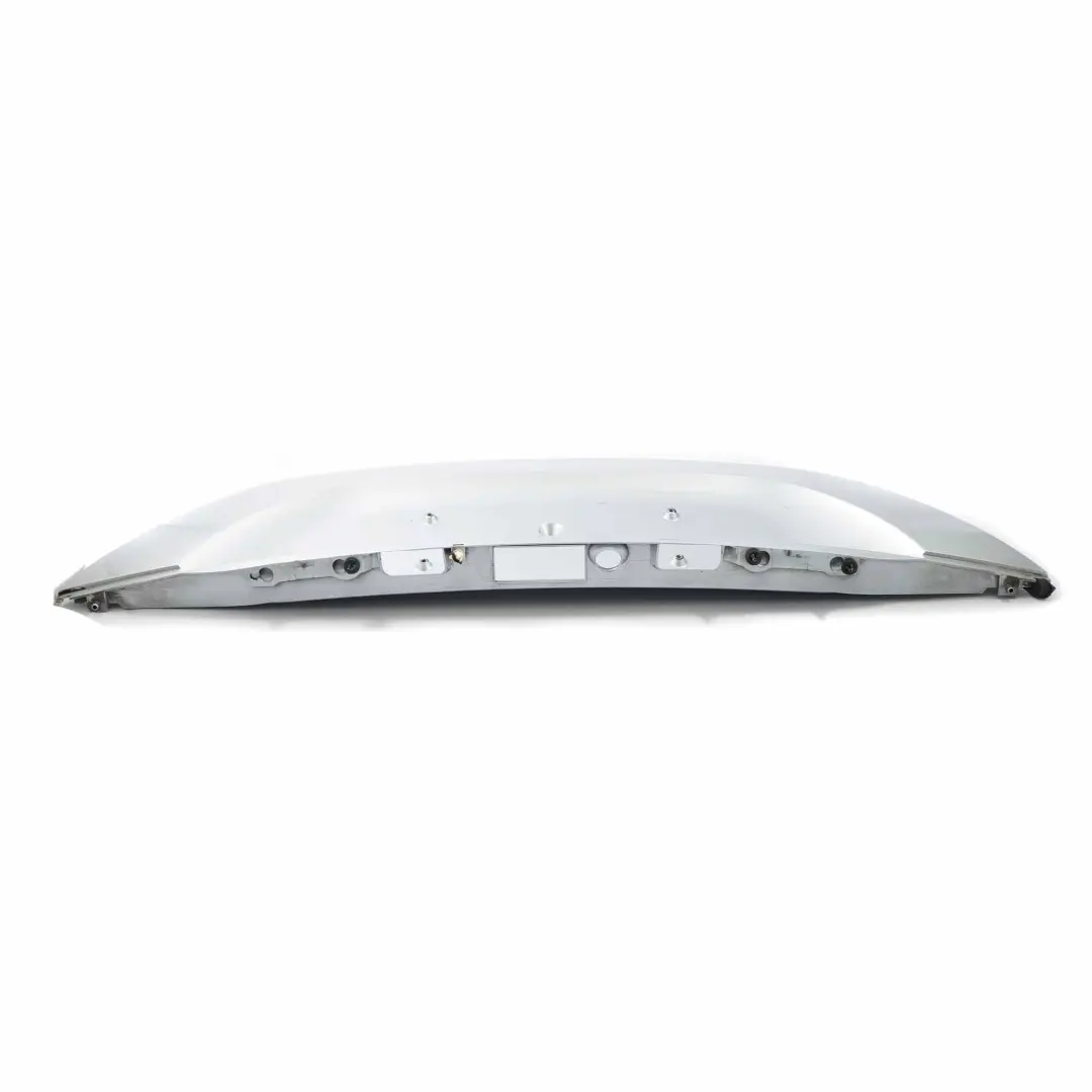 Mercedes C209 Trasero Tronco Embellecedor Placa de Número Tellurium Plata - 762 - SKU A2097500081-TES - Número de pieza A2097500081