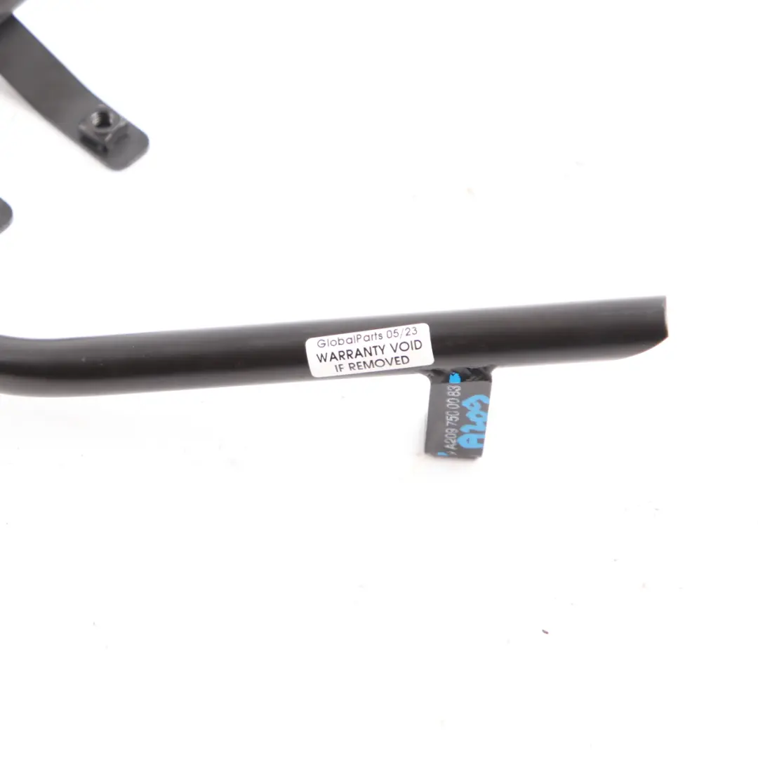 Alarme antivol Support fixation pour Mercedes CLK W209 Cabriolet à propos du numéro de pièce A2097500083 Mercedes CLK W209 Cabriolet Alarme antivol Support fixation - SKU A2097500083 - Numéro de pièce A2097500083