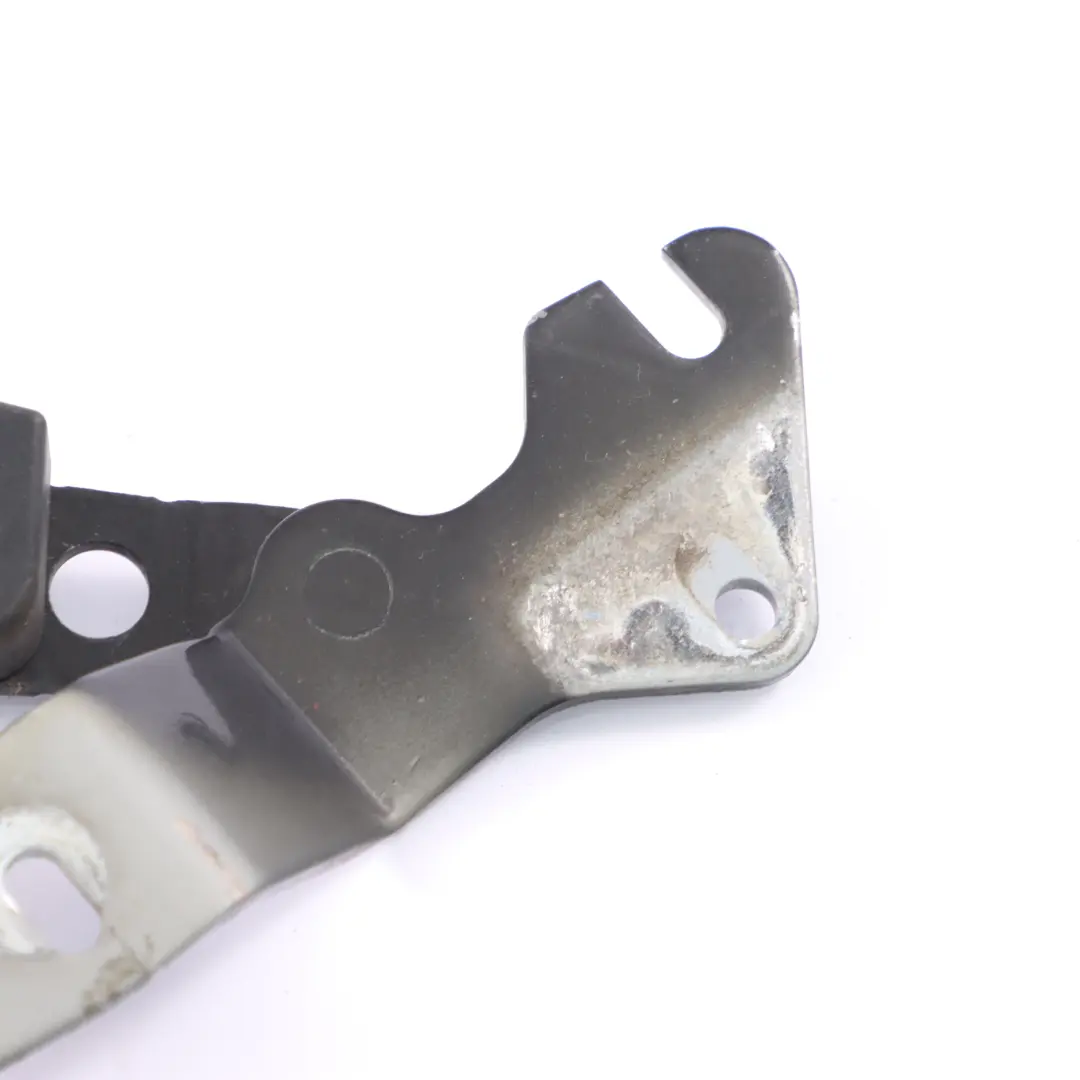 Cerniera coperchio baule sinistro Nero ossidiana 197 per Mercedes A209 Cabrio con numero di parte A2097500128 Mercedes A209 Cabrio Cerniera coperchio baule sinistro Nero ossidiana 197 - SKU A2097500128-OB - Numero di parte A2097500128