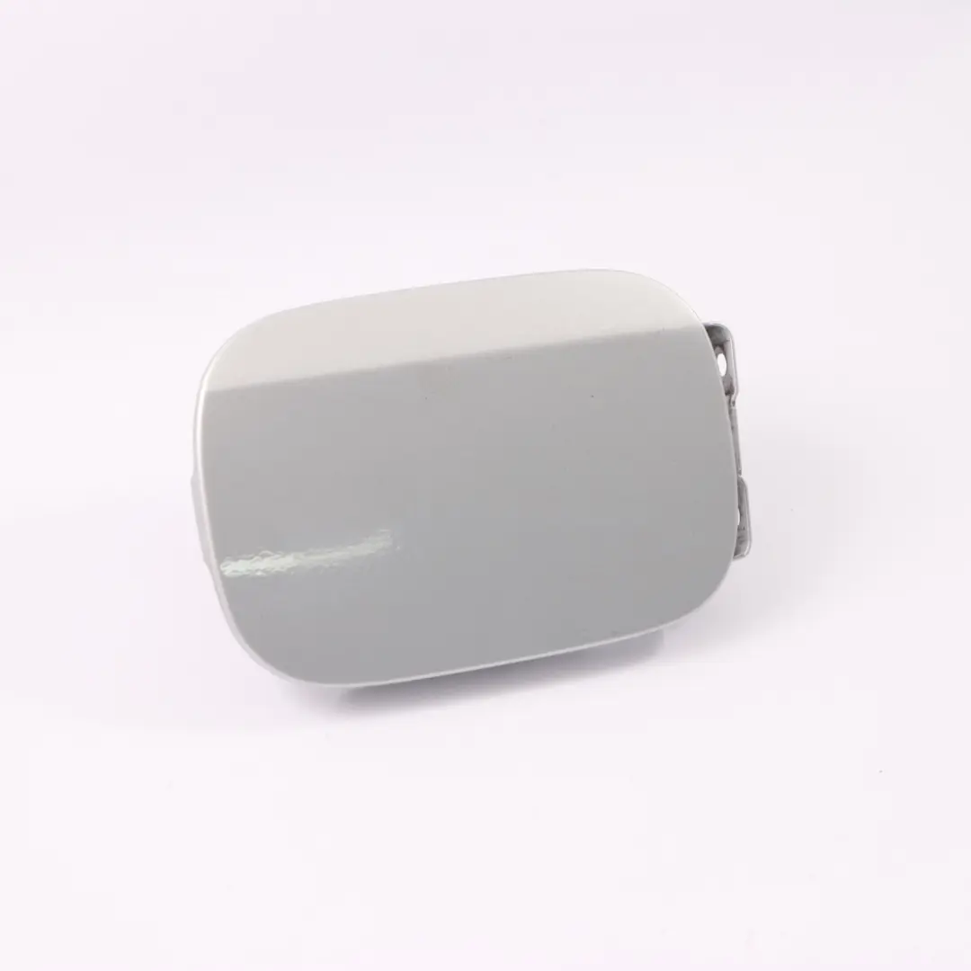 Couvercle bouchon réservoir carburant Iridium Silver 775 pour Mercedes CLK C209 à propos du numéro de pièce A2097500206 Mercedes CLK C209 Couvercle bouchon réservoir carburant Iridium Silver 775 - SKU A2097500206-IRS - Numéro de pièce A2097500206