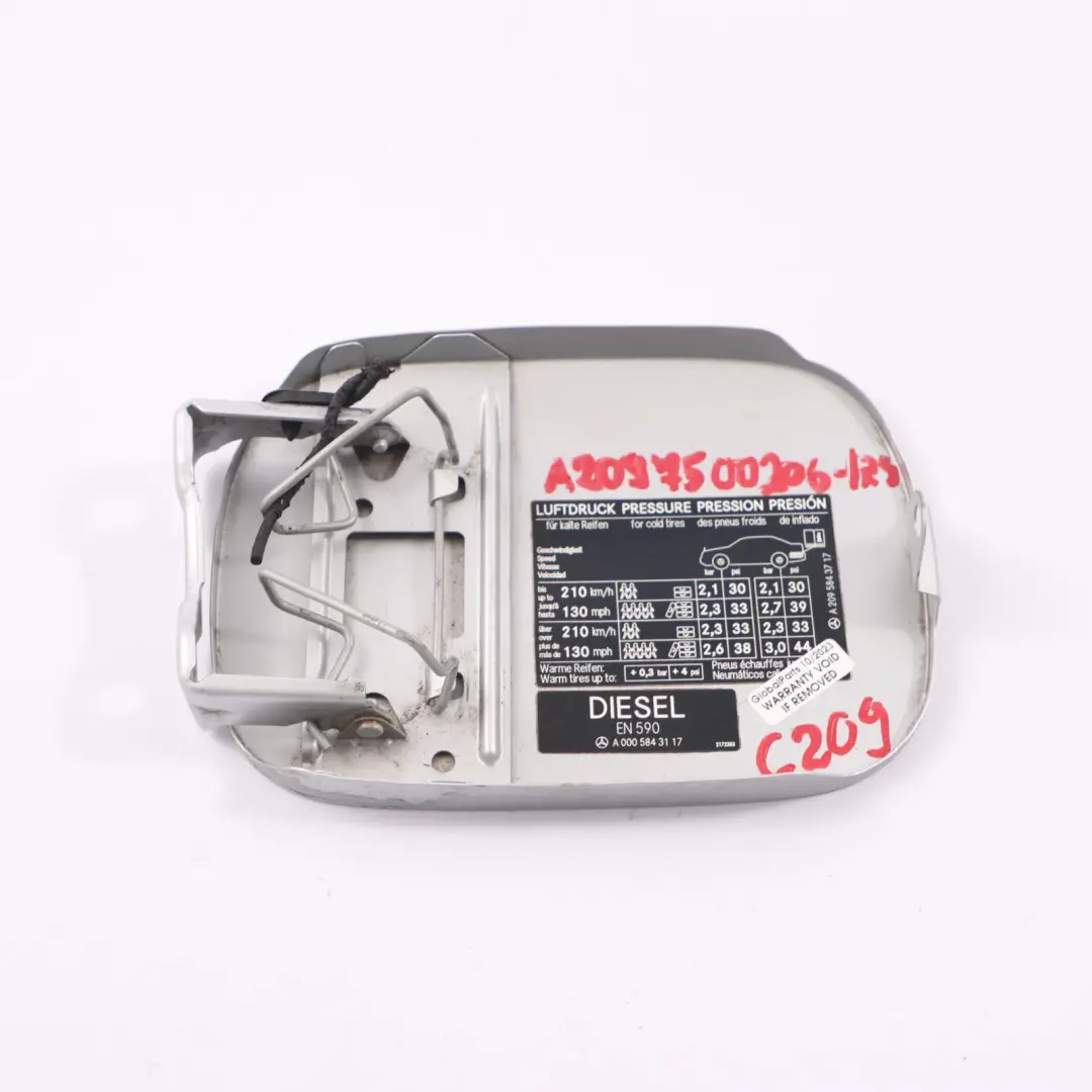 Mercedes CLK C209 Couvercle bouchon réservoir carburant Iridium Silver 775 - SKU A2097500206-IRS - Numéro de pièce A2097500206