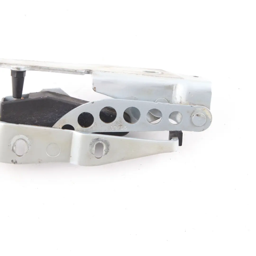 Trunk Hinge Rear Right O/S Tellurium Silver 762 to Mercedes W209 Cabrio with Part number A2097500228 Mercedes W209 Cabrio Trunk Hinge Rear Right O/S Tellurium Silver 762 - SKU A2097500228-TES - Part number A2097500228