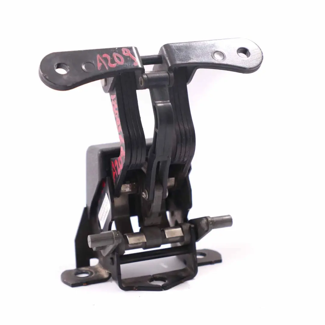 Toit rabattable Charnière gauche droite pour Mercedes W209 Cabriolet à propos du numéro de pièce A2097500521 Mercedes W209 Cabriolet Toit rabattable Charnière gauche droite - SKU A2097500521 - Numéro de pièce A2097500521