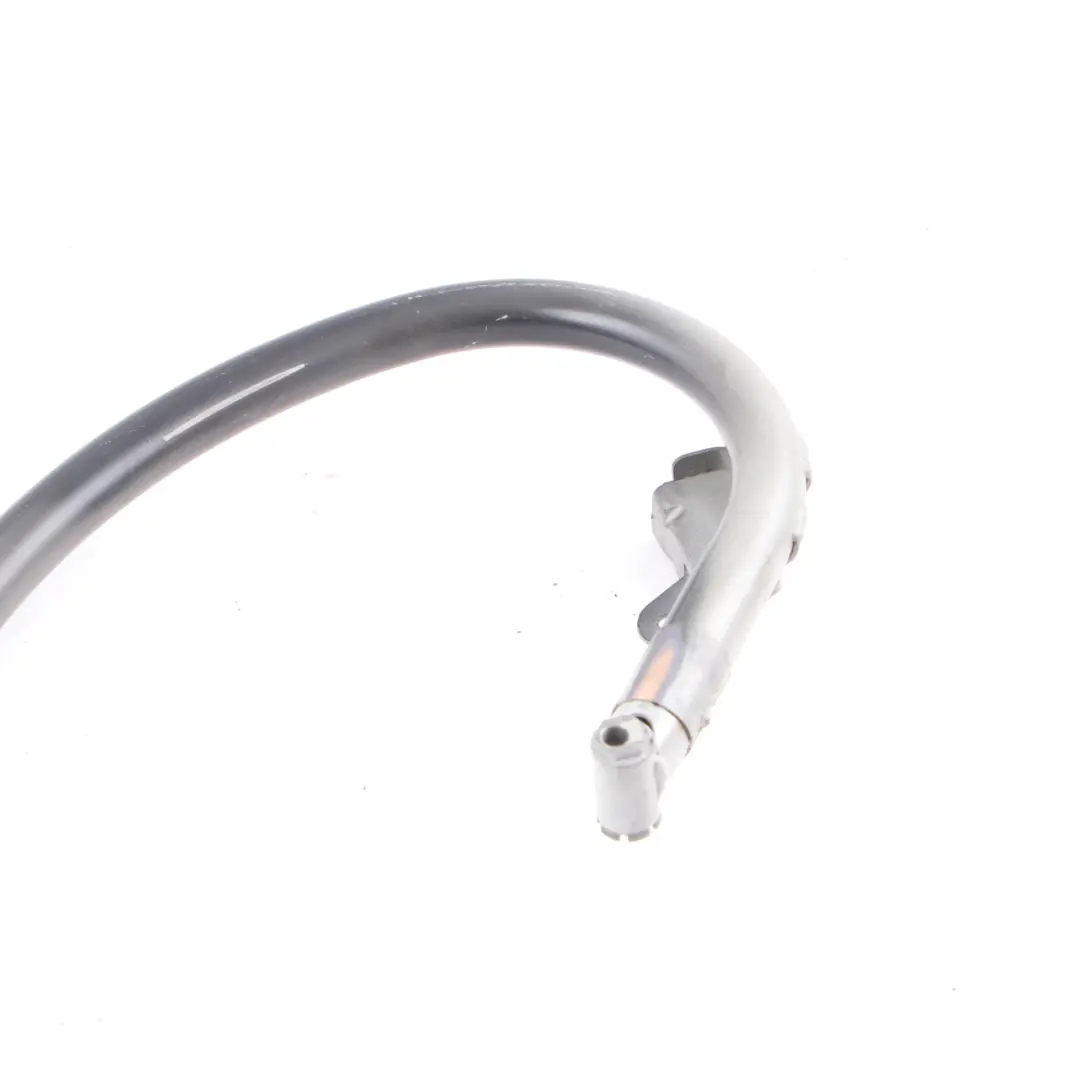 Zawias Pokrywy Bagażnika Prawy Czarny do Mercedes CLK C209 W209 o numerze A2097500828 Mercedes CLK C209 W209 Zawias Pokrywy Bagażnika Prawy Czarny - SKU A2097500828-OB - Numer Części A2097500828