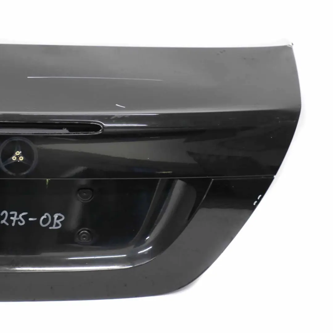 Klapa Bagażnika Obsidian Black - 197 do Mercedes A209 o numerze A2097501275 Mercedes A209 Klapa Bagażnika Obsidian Black - 197 - SKU A2097501275-OB - Numer Części A2097501275