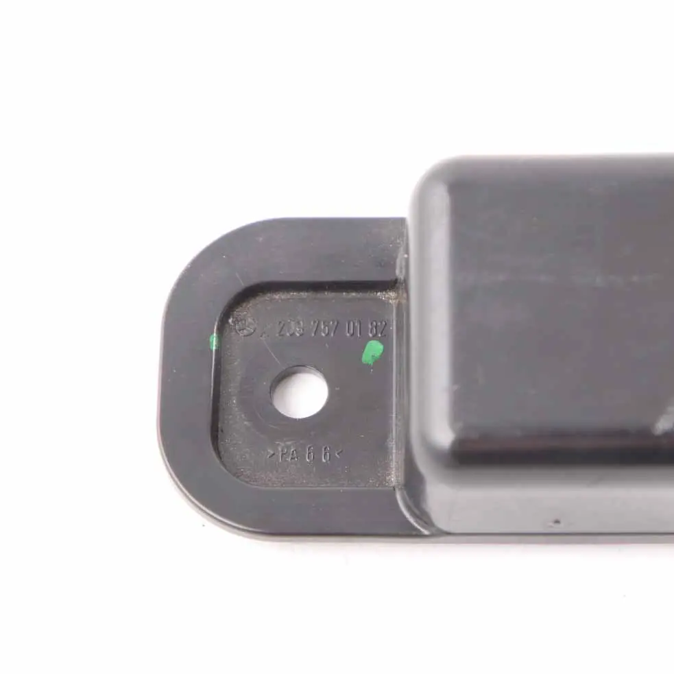 tetto pieghevole supporto staffa sinistra per Mercedes W209 Cabrio con numero di parte A2097570182 Mercedes W209 Cabrio tetto pieghevole supporto staffa sinistra - SKU A2097570182 - Numero di parte A2097570182