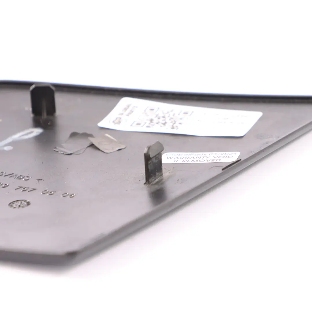 Techo Convertible Bisagra Cubierta Izquierda Obsidian Black 197 para Mercedes A209 con número de pieza A2097570506 Mercedes A209 Techo Convertible Bisagra Cubierta Izquierda Obsidian Black 197 - SKU A2097570506-OB - Número de pieza A2097570506