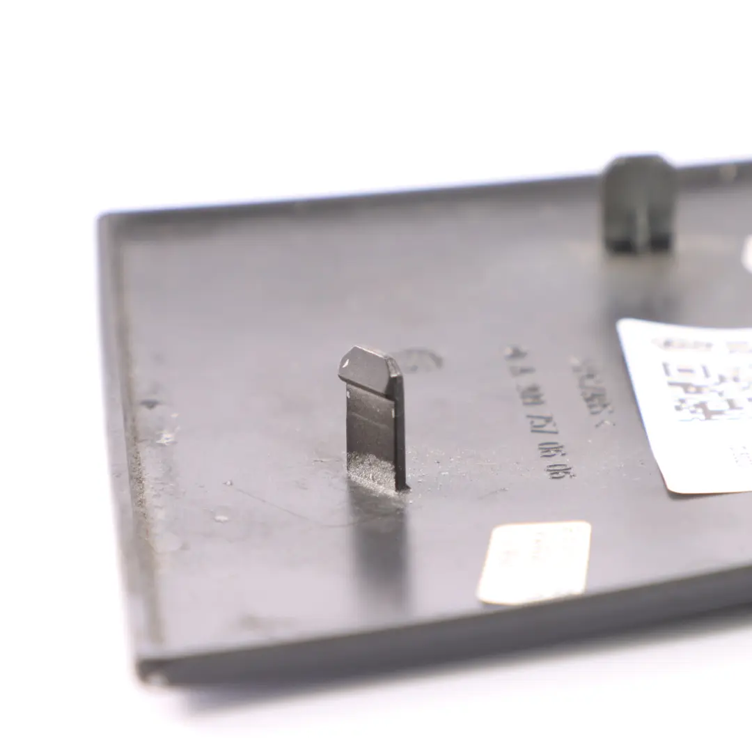 Cache charnière de toit droit Noir Obsidien Métallisé -197 pour Mercedes W209 Cabrio à propos du numéro de pièce A2097570606 Mercedes W209 Cabrio Cache charnière de toit droit Noir Obsidien Métallisé -197 - SKU A2097570606-OB - Numéro de pièce A2097570606